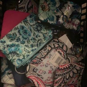 FREE cardholder with any Vera Bradley purchase